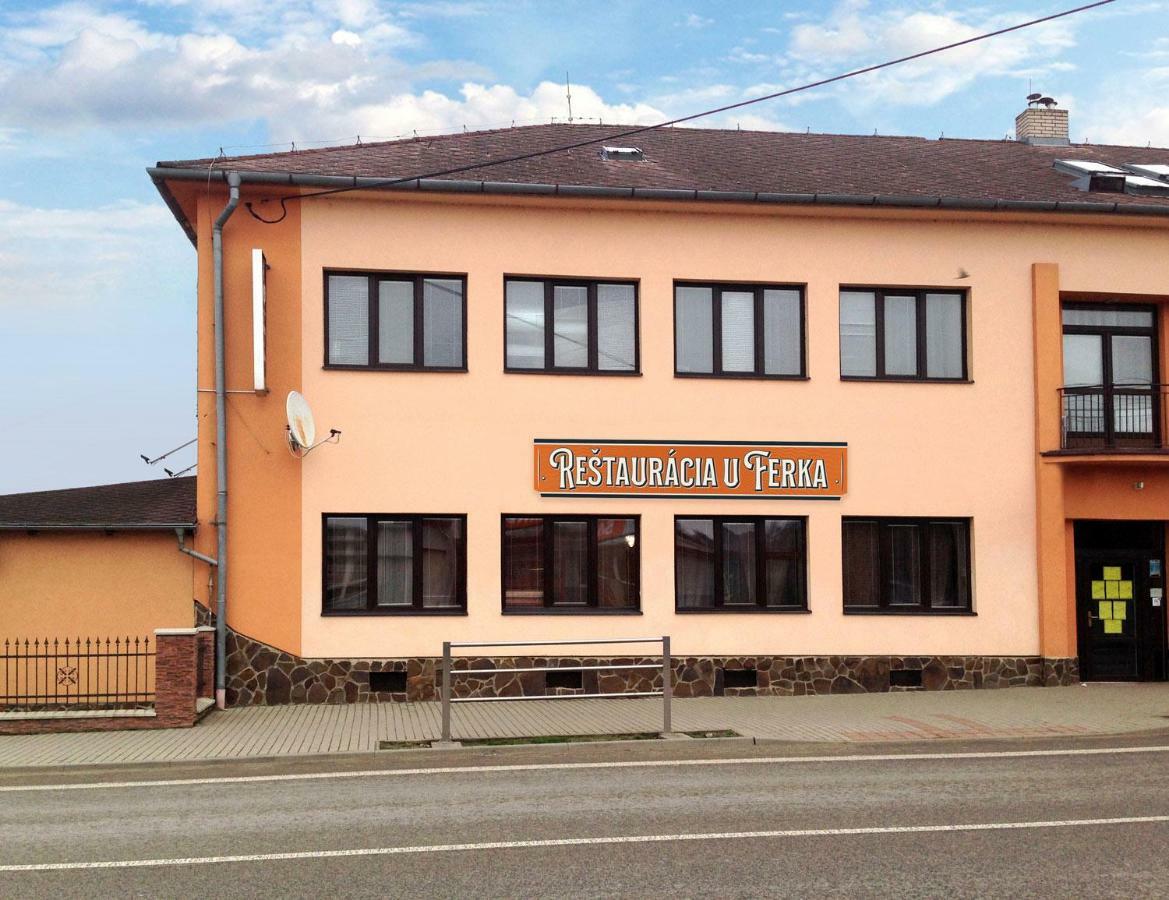 U Ferka Lemesany Exterior foto