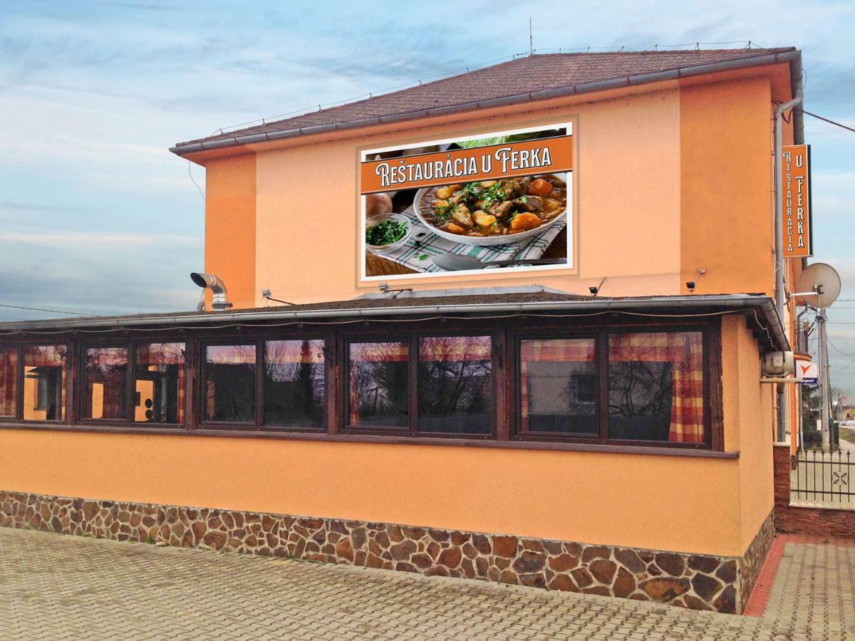 U Ferka Lemesany Exterior foto